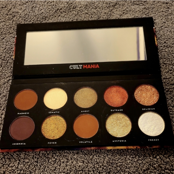 Bad Habit Cult Mania Palette - Picture 5 of 10